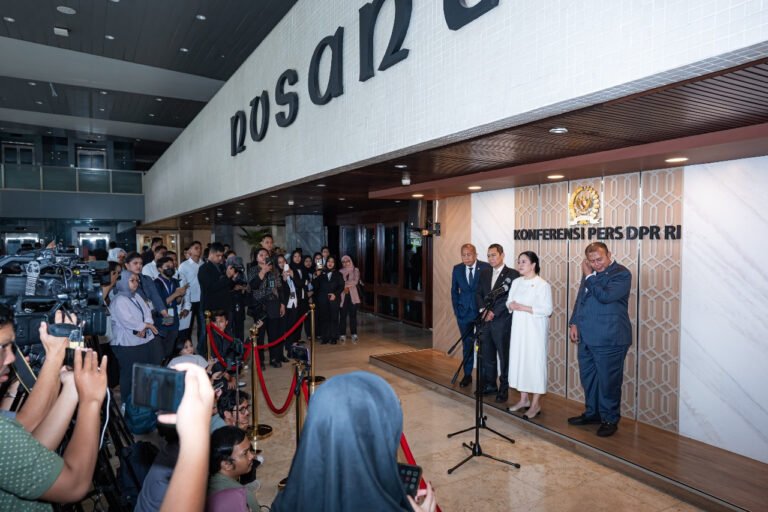 Lihat Efeknya ke UU dan Parpol, Puan Minta Putusan MK Soal Pemisahan Pemilu Dicermati Dulu