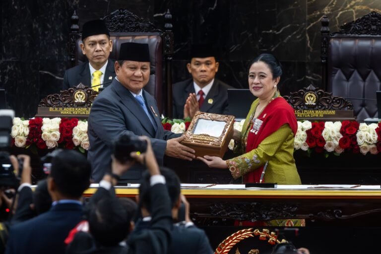 Presiden Prabowo Serahkan RUU APBN 2026 dan Nota Keuangan ke DPR RI
