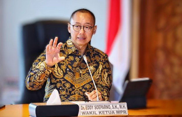 Eddy Soeparno: Merah Putih tetap yang Paling Tinggi, Pengibaran Bendera One Piece sebagai kritik