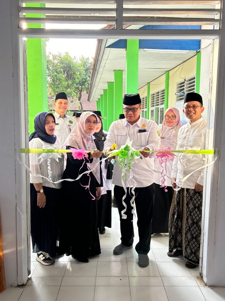Kepala Kanwil Kemenag Jabar Resmikan Ponpes Mumtaz Mizani Subang