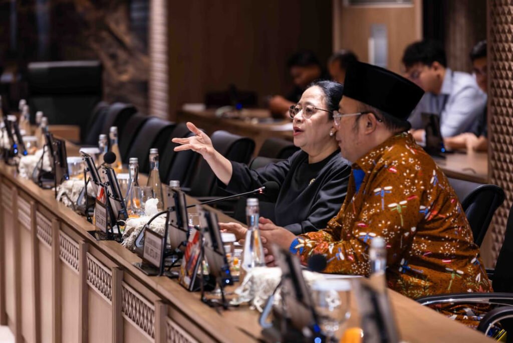 Bertemu Akademisi dan Tokoh Keagamaan, Puan Tegaskan Komitmen Transformasi DPR
