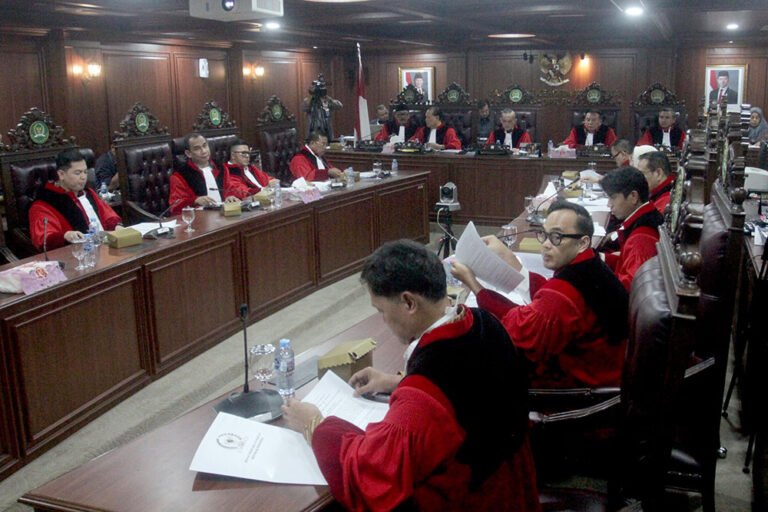 Sidang Putusan Pelanggaran Kode Etik DPR RI