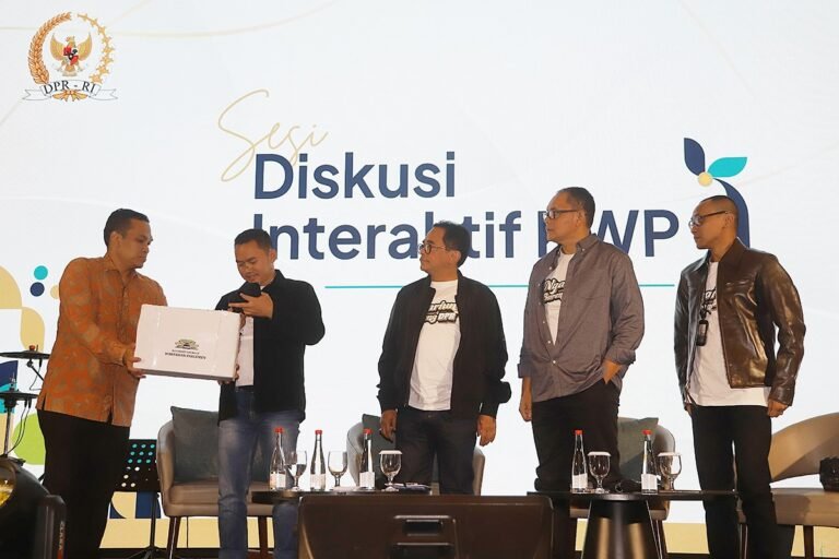 Bentuk Kepedulian Sesama, Wartawan Parlemen dan Kesetjenan DPR Galang Donasi untuk Korban Bencana Sumatera