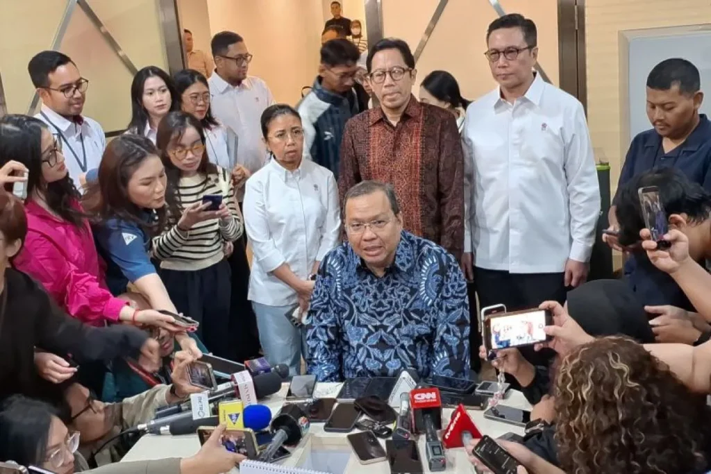 IHSG Anjlok Berhari-hari, Dirut BEI Iman Rachman Mundur