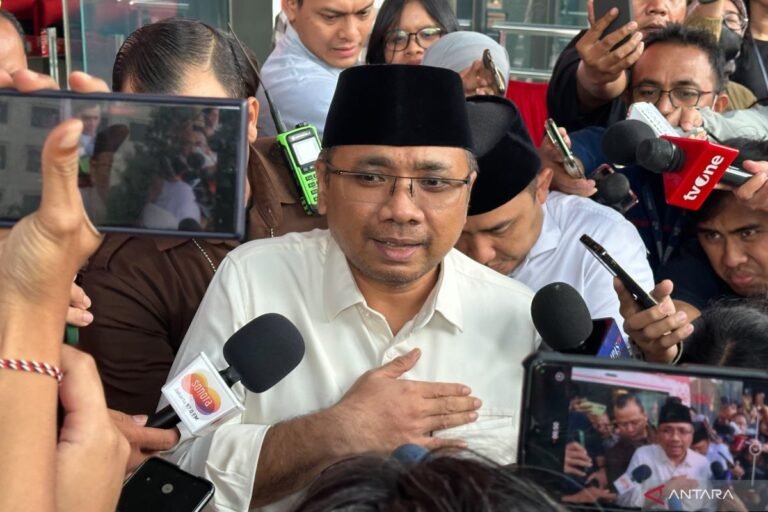 KPK Akhirnya Tetapkan Mantan Menag Yaqut Cholil Qoumas Tersangka Kasus Kuota Haji