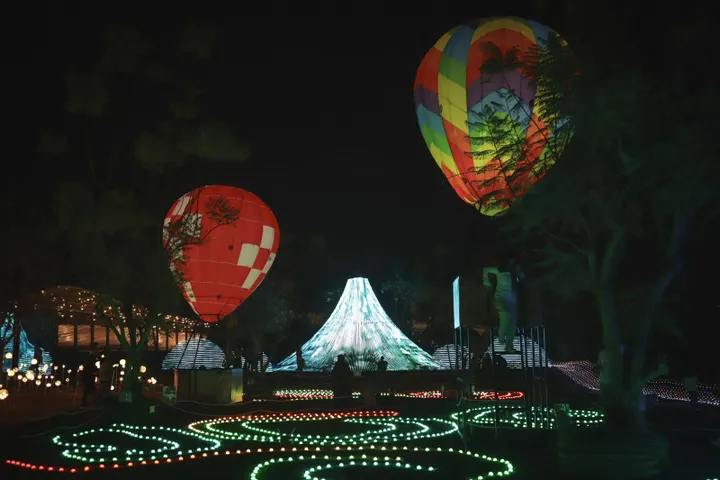 Garden Glow Di Sky Level Paris Van Java (PVJ) Sampai Bulan September 2026