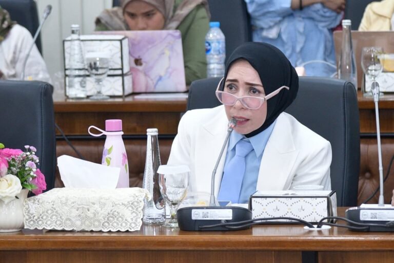 Melly Goeslaw Ajak Gen Z Lestarikan Alat Musik Angklung Sebagai Indentitas Bangsa