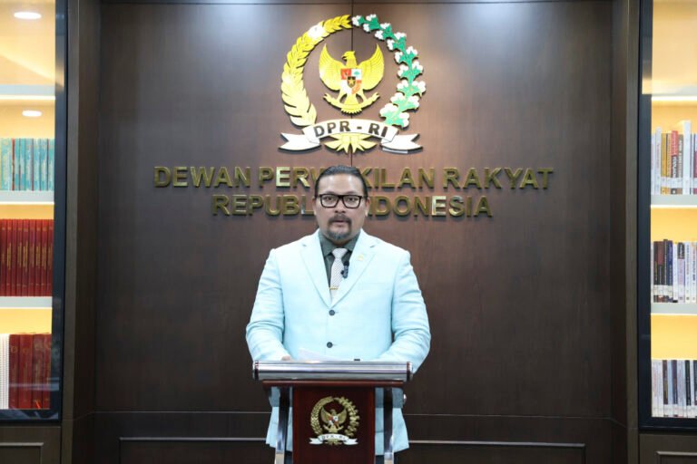 Komisi III DPR Tegaskan UU Penerbangan Tetap Jamin Hak Penumpang atas Ganti Rugi Keterlambatan