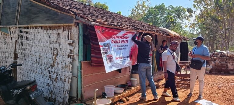 Serahkan Dana Reses, Ketua Banggar DPR Said Abdullah: Hanya 71 Persen Rumah Layak Huni di Madura