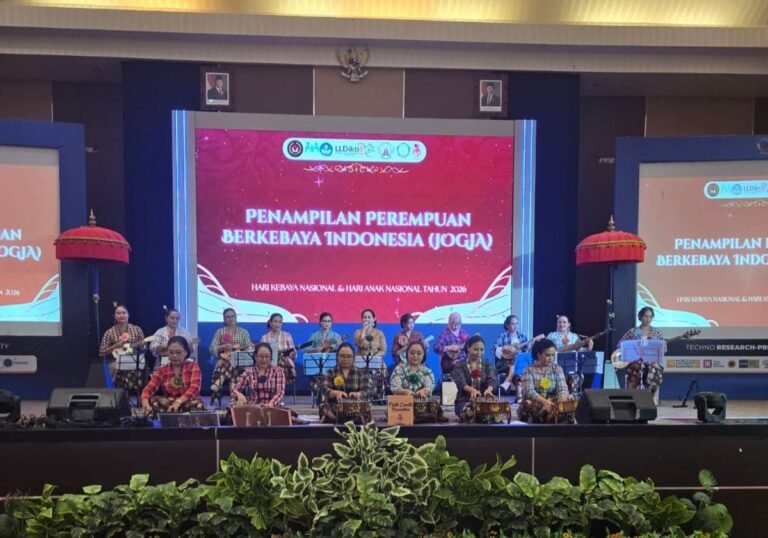 Kebaya sebagai Jati Diri Bangsa dan Fondasi Karakter Anak Menuju Indonesia Emas 2045