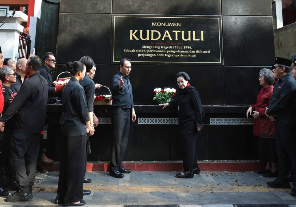 Hadir di Peresmian Monumen Kudatuli, Legislator PDIP Sebut Peringatan 3 Dekade Kudatuli sebagai Pendidikan Publik