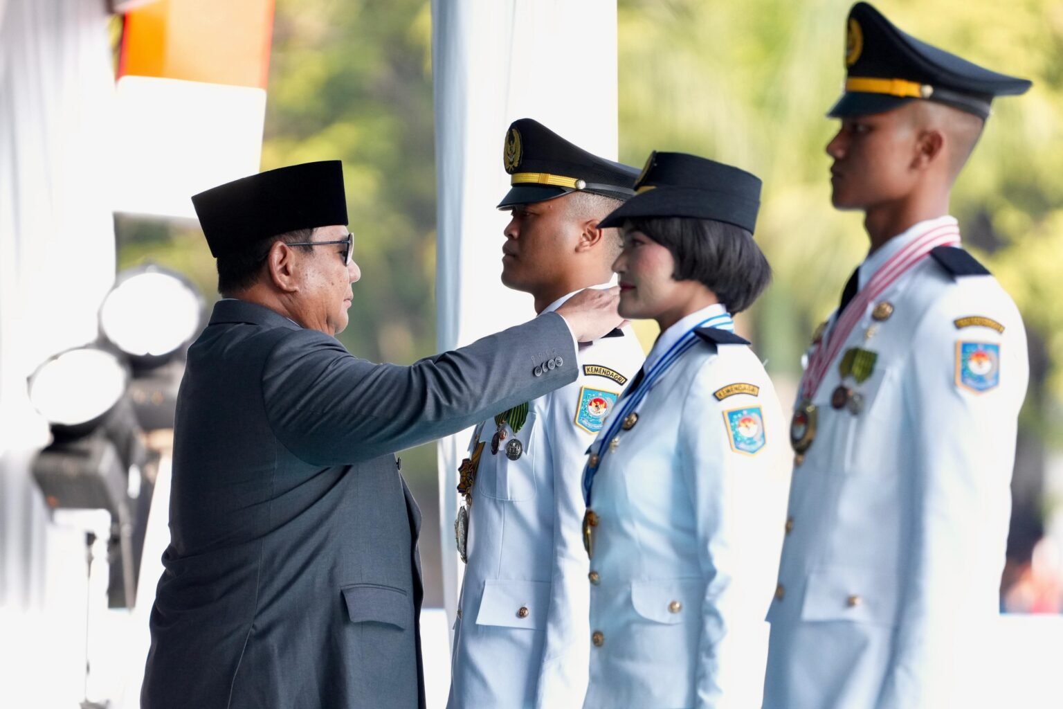 Presiden Prabowo Lantik 1.204 Pamong Praja Muda IPDN