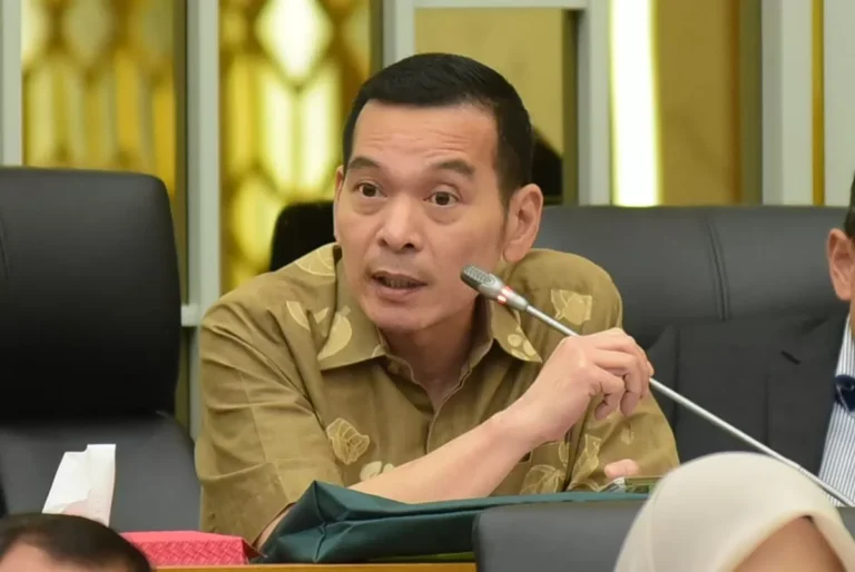 Daniel Johan Kecam Keras Korupsi Anggaran Pakan Satwa Kebun Binatang