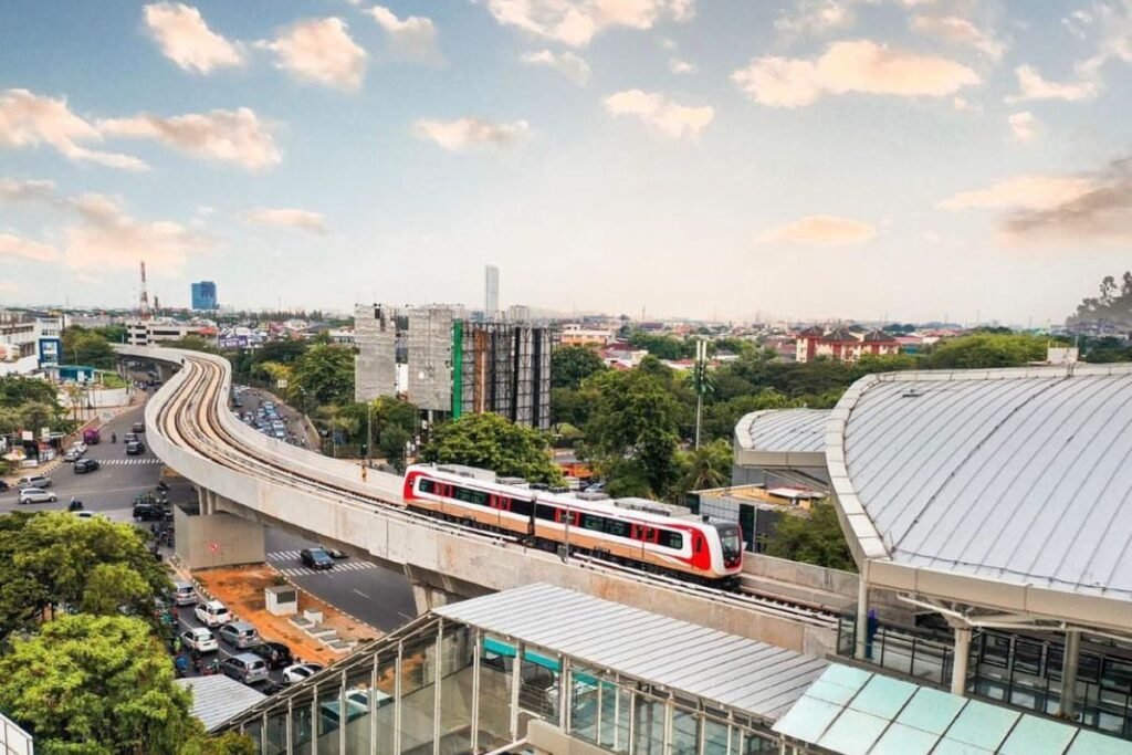 Pramono Anung Undang Presiden Prabowo Untuk Resmikan LRT Jakarta Fase 1B Velodrome-Manggarai