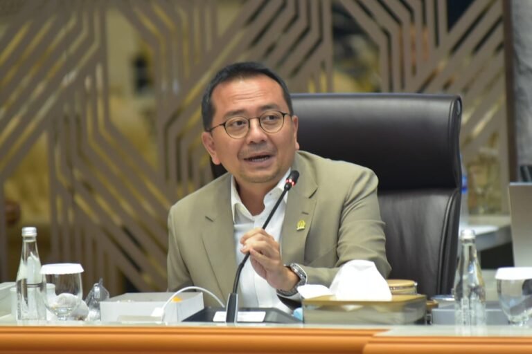 Laka Kapal Terus Berulang, Waka Komisi V DPR: Indikator Rapuhnya Keselamatan Pelayaran Nasional