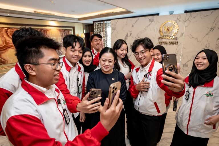 Ketua DPR RI Diskusi dengan Peserta Parlemen Remaja Terbaik, Bicara Soal DPR yang Kerap Dihantam Hoaks