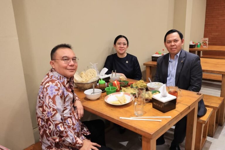 Dasco Unggah Momen Kebersamaan dengan Puan dan Sultan Saat Makan Bakso Usai Cek Persiapan Sidang Tahunan