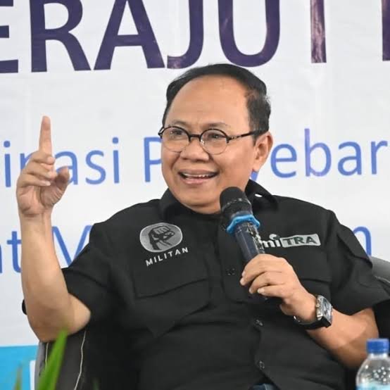 Komisi I DPR Desak Pemerintah Buat Regulasi Tentang Kreator Konten