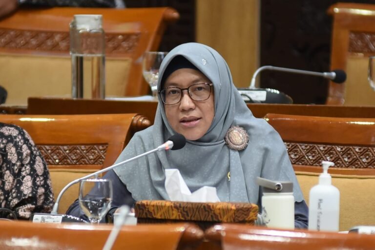 DPR Tegaskan Perlu Label Batas Konsumsi MBG Serta Perkuat Pengawasan Dapur