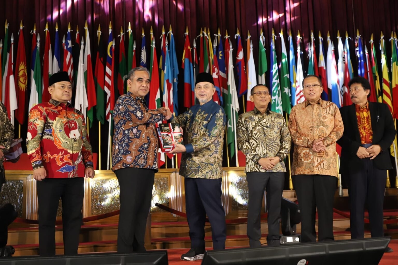 Dua Buku MPR Diluncurkan di Gedung Merdeka, Ahmad Muzani: Memori Konstitusi Tak Boleh Putus