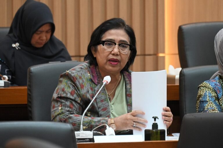 Komisi IX DPR Meminta BGN Transparan Soal Anggaran MBG