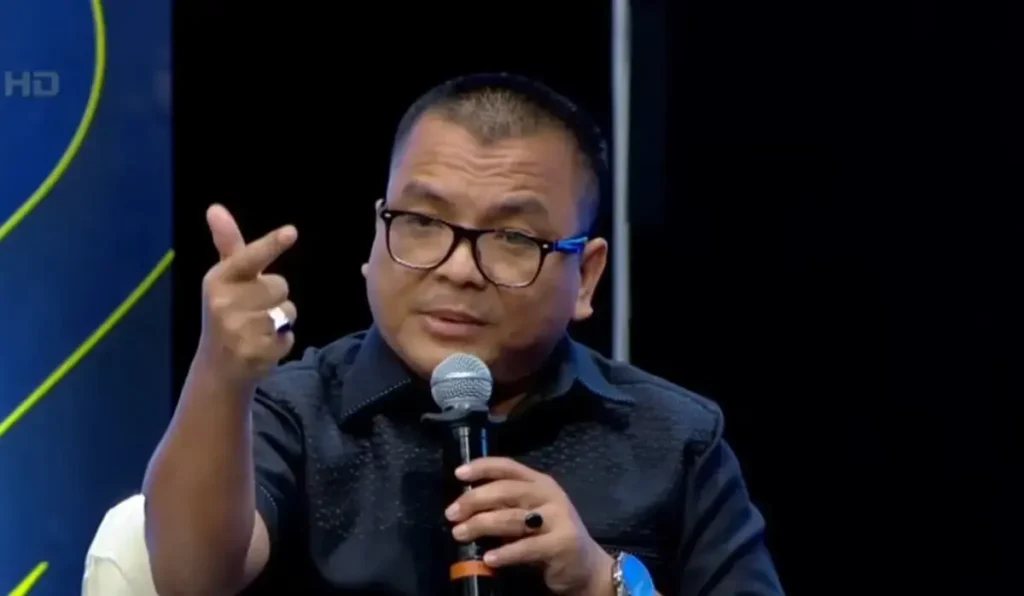 Denny Indrayana : KPU Diduga Buat Pasal Selundupan Agar Gibran Tak Perlu Tunjukkan Ijazah SMA