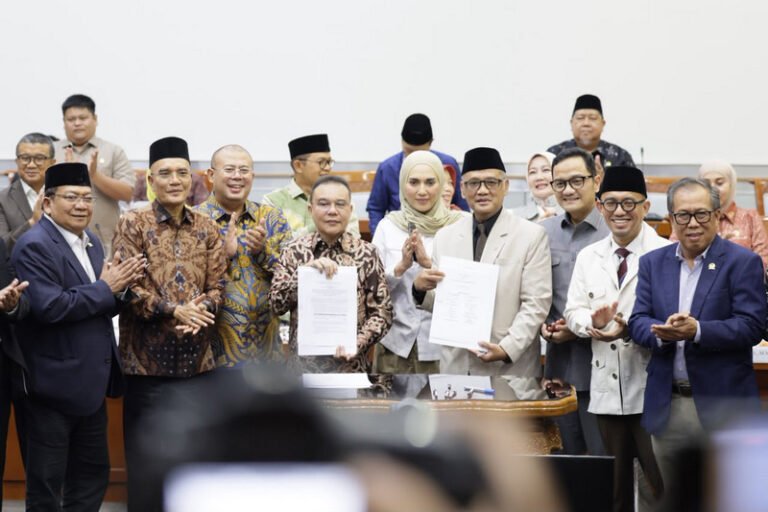 DPR Tetapkan BPIH 2027, Pemerintah Beri Subsidi Bantuan Biaya Pelunasan Jemaah Haji