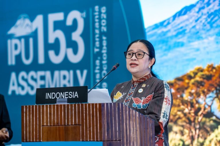 Puan Minta Optimalkan Penanganan Darurat Banjir Padang, Utamakan Keselamatan Warga