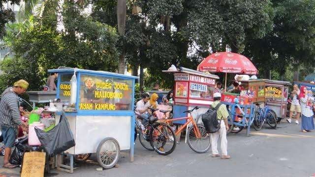 Sertifikat Halal Jangan Bebani Pedagang Kaki Lima