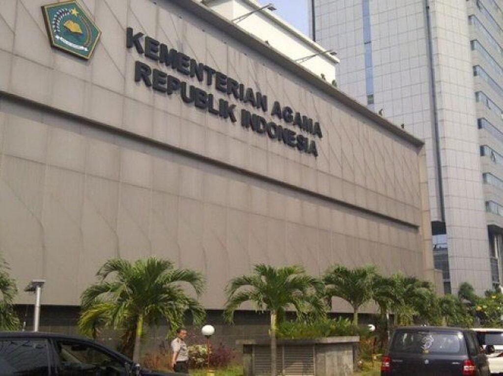 Kemenag Ajak Umat Islam Shalat Istisqa Ancaman Kemarau Panjang Dan Karhutla
